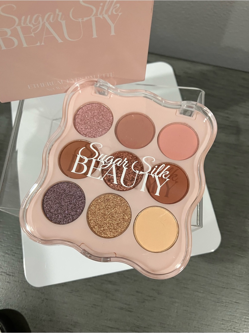 Pink & Neutral Eyeshadow Palette
